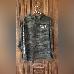 Salty Crew Camo Pull Over Sweatshirt Size XL